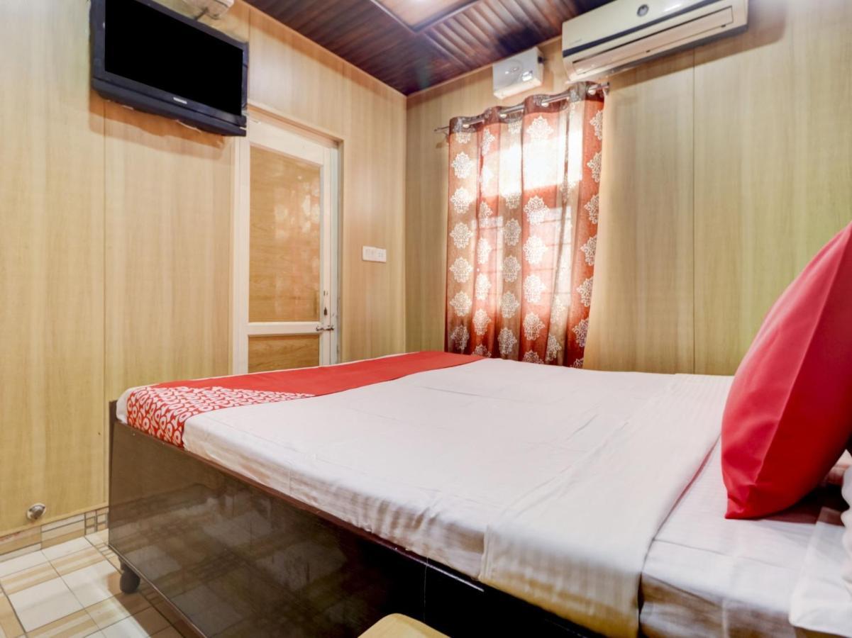 Oyo 77454 Hotel Prince Palace Patiāla 外观 照片