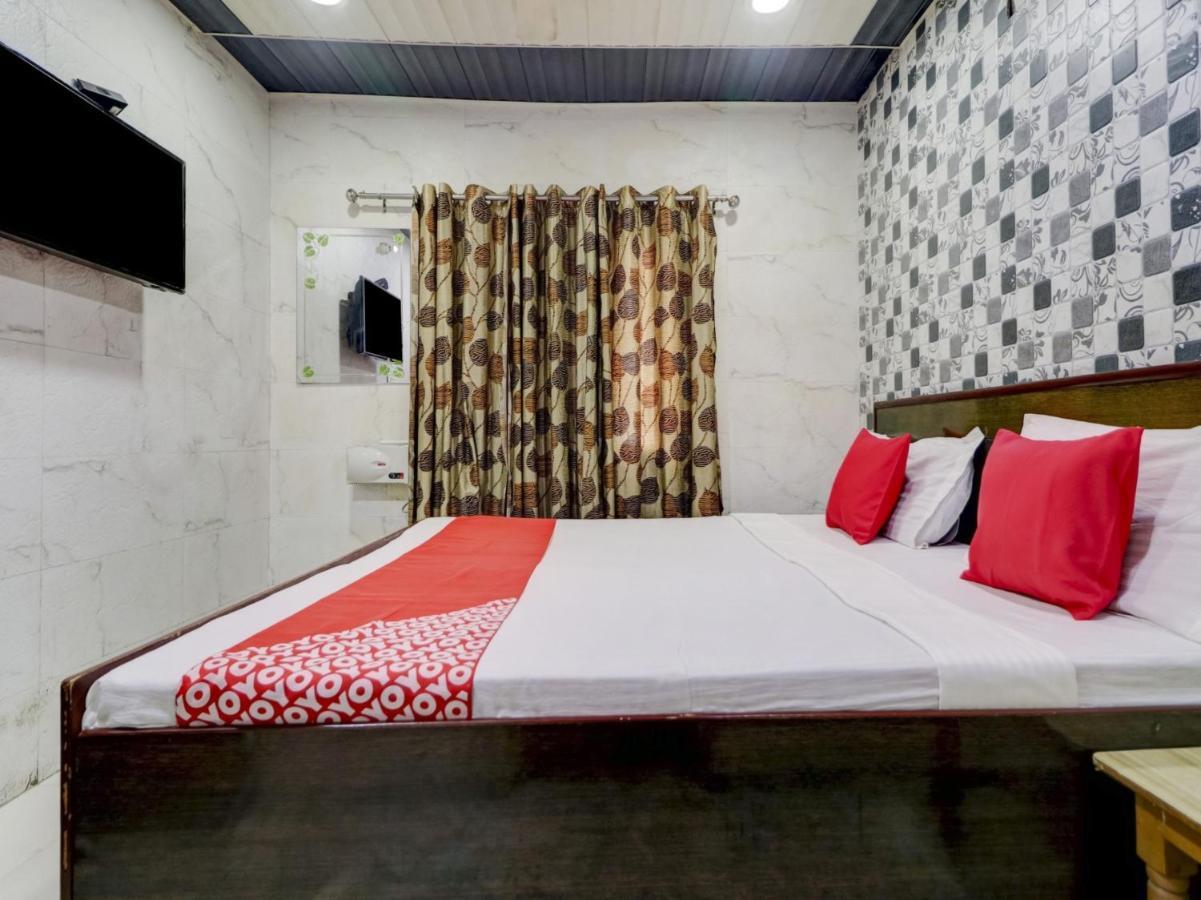 Oyo 77454 Hotel Prince Palace Patiāla 外观 照片